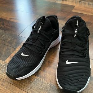 nike sneakers, white sole - excellent condition!